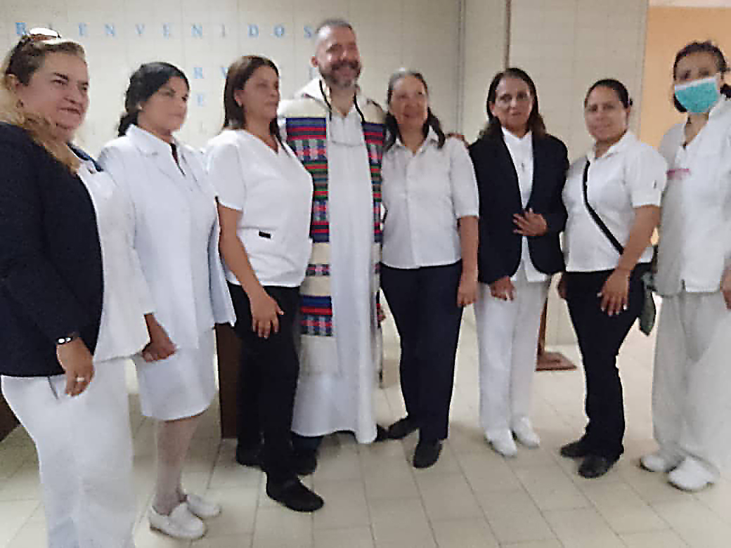 Enfermeras celebran su día exigiendo mejoras salariales
