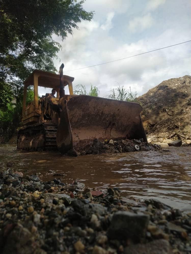 Atienden afectaciones por lluvias en cuatro zonas de Guaicaipuro