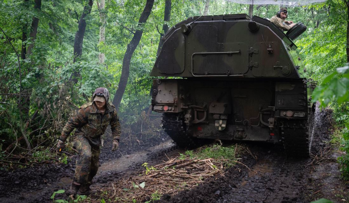 Kiev afirma que las fuerzas rusas han reducido su actividad en Bajmut