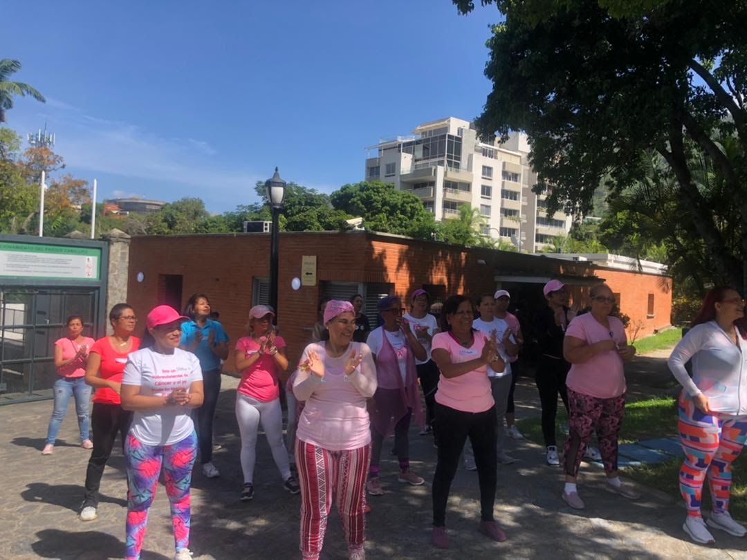 Pacientes y sobrevivientes del cáncer comparten sus experiencias