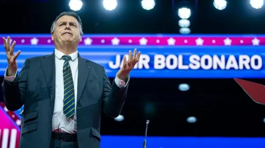 El MP pide las “penas de ley” para Bolsonaro por sus abusos electorales