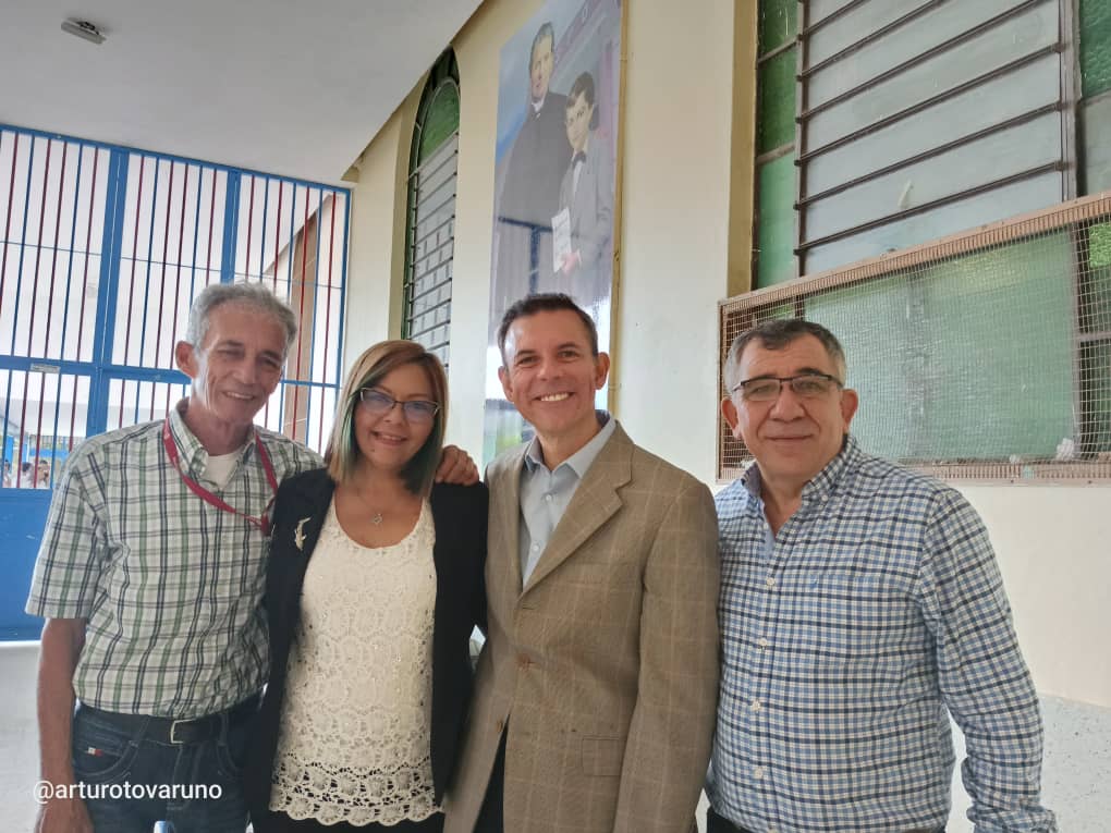 Roberto Enríquez propone aplicar el plan Hanke en Venezuela