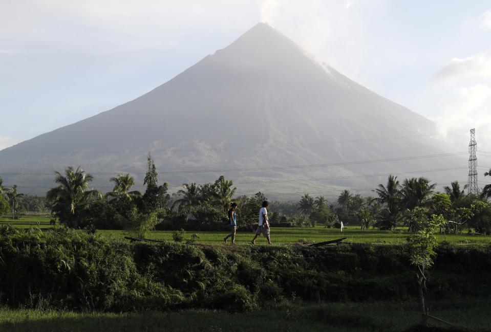 Aumenta el riesgo de erupción del volcán más activo de Filipinas