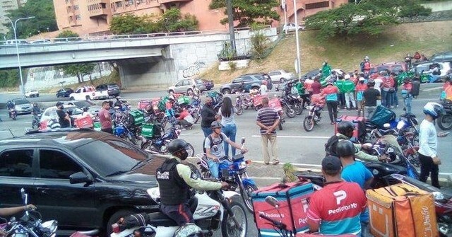 Deliverys dicen que ganan 50% menos de lo que cobrarían en otros países