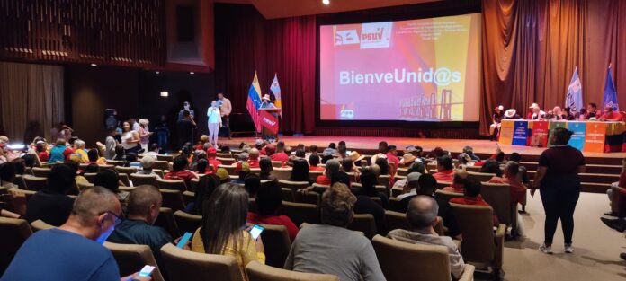 “La patria demanda la unión del pueblo”