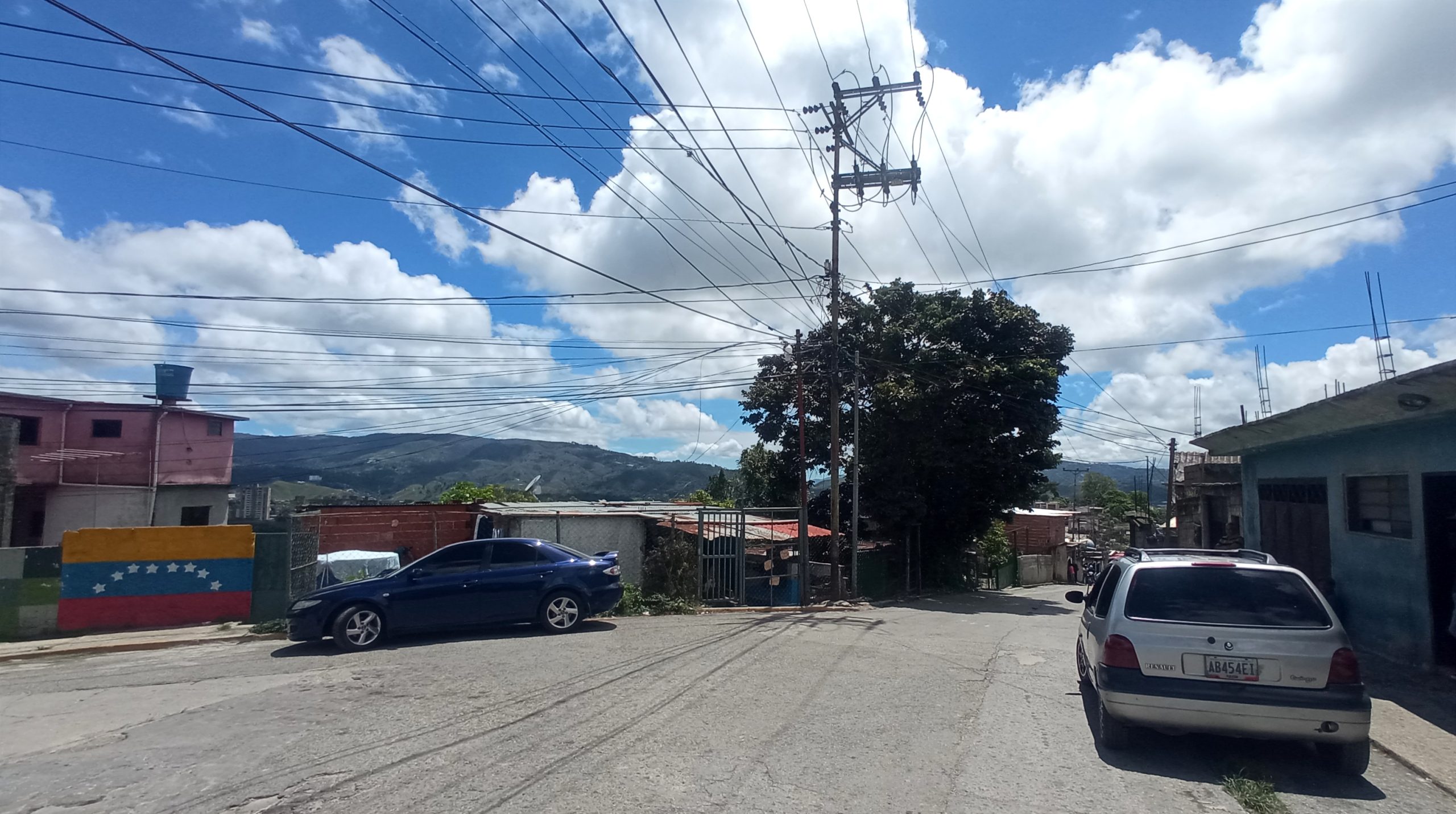 Denuncian déficit de alumbrado en El Tanque