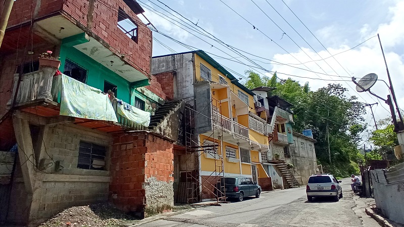 Cada mes y medio ven el agua en El Trabuco