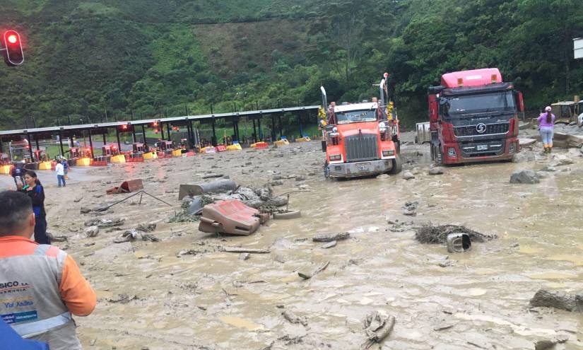 Seis muertos y 20 desaparecidos por una avalancha en el centro de Colombia