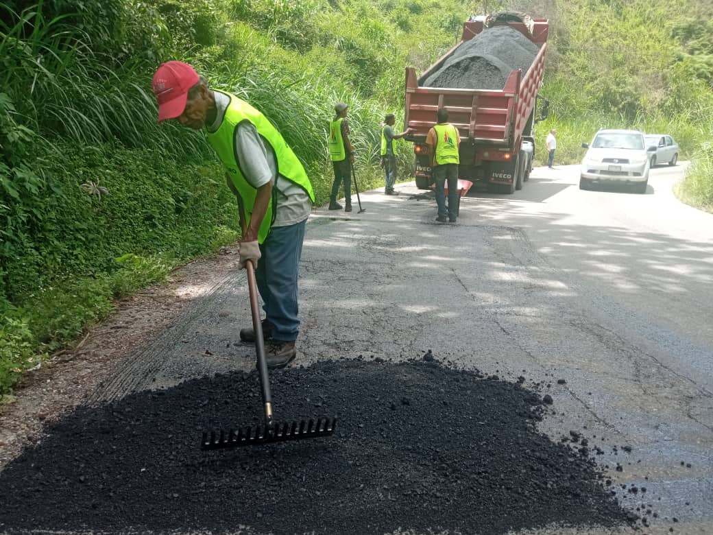 Fraija prevé echar 200 toneladas de asfalto en Cecilio Acosta