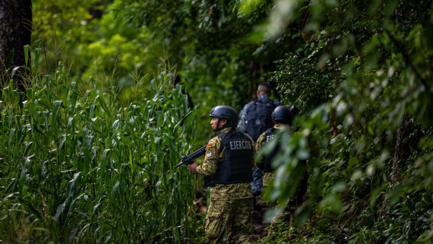 Más de 50 pandilleros detenidos durante el cerco de seguridad en El Salvador