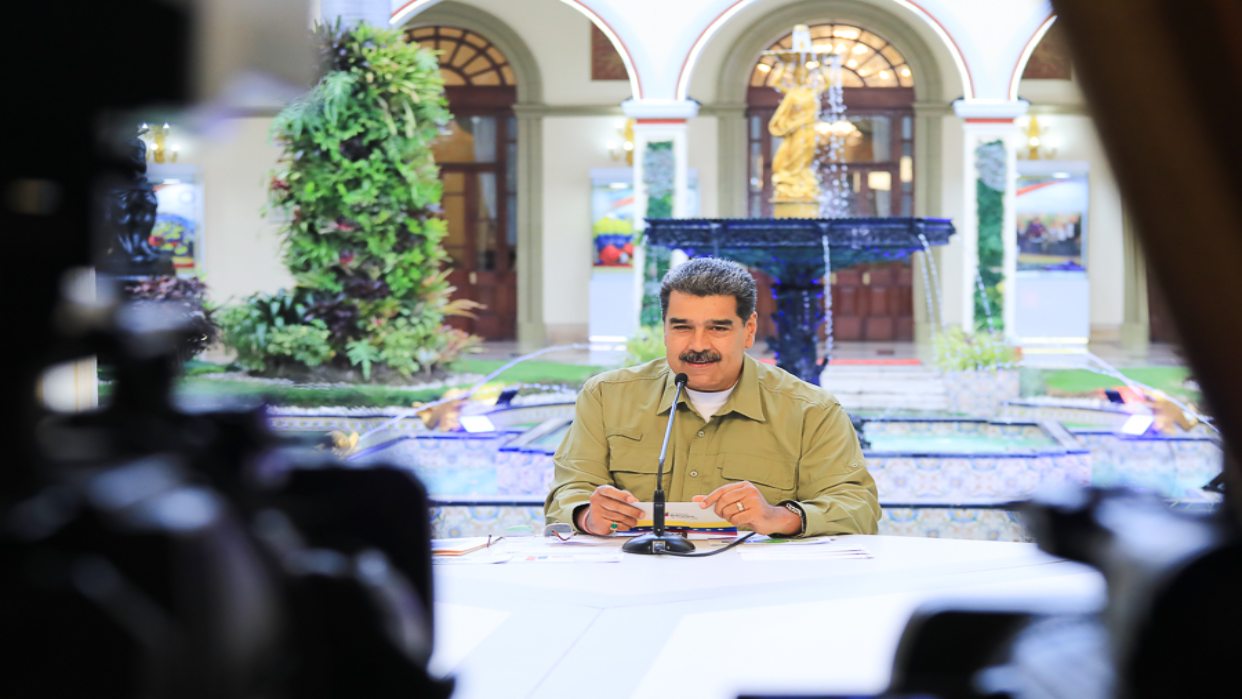 Maduro exhortó al país a “construir la nueva Venezuela llena de amor, humanismo y solidaridad”