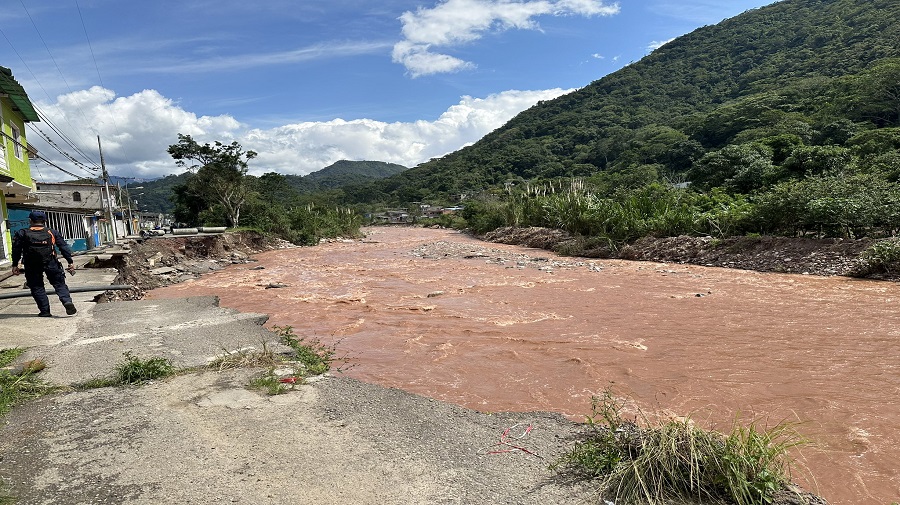 Bernal: 70 familias sin vivienda producto de las lluvias en Táchira