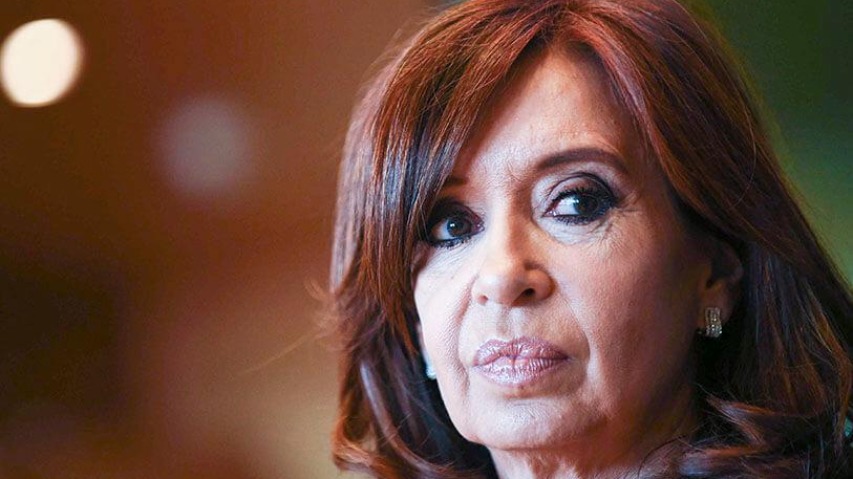 Cristina Fernández pide que se investigue a una vecina y a una periodista por su atentado