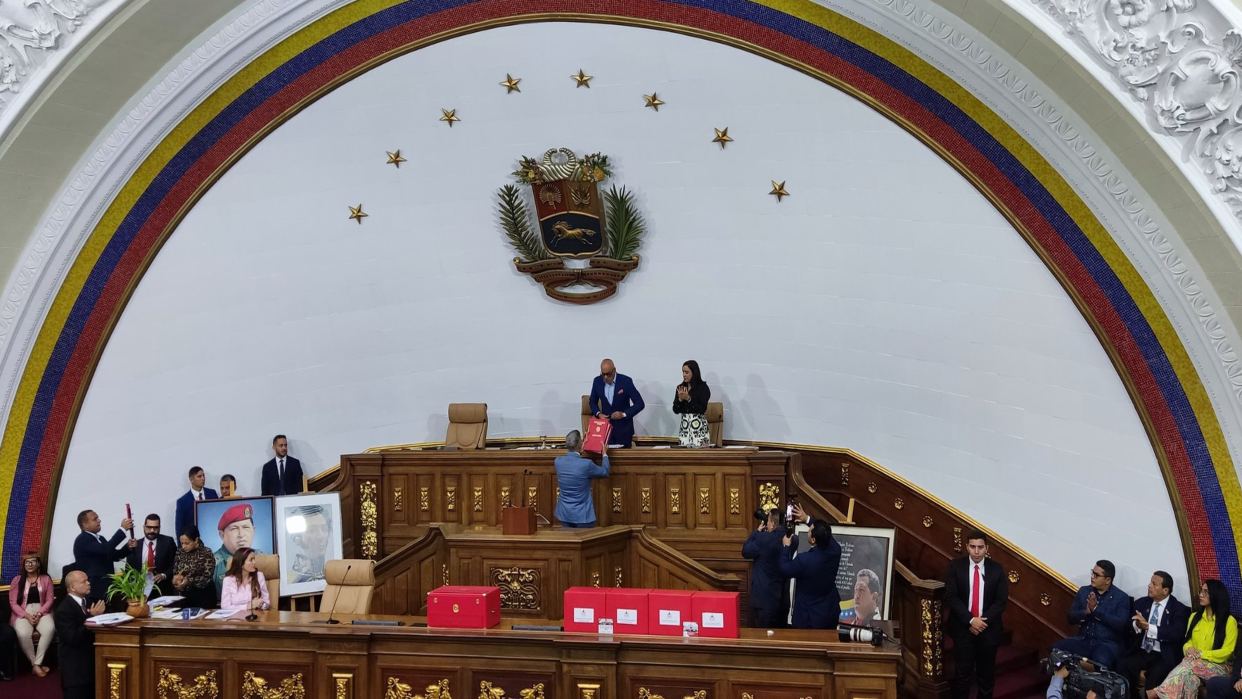 Comité de Postulaciones Electorales consigna 104 postulaciones elegibles para rectores del CNE