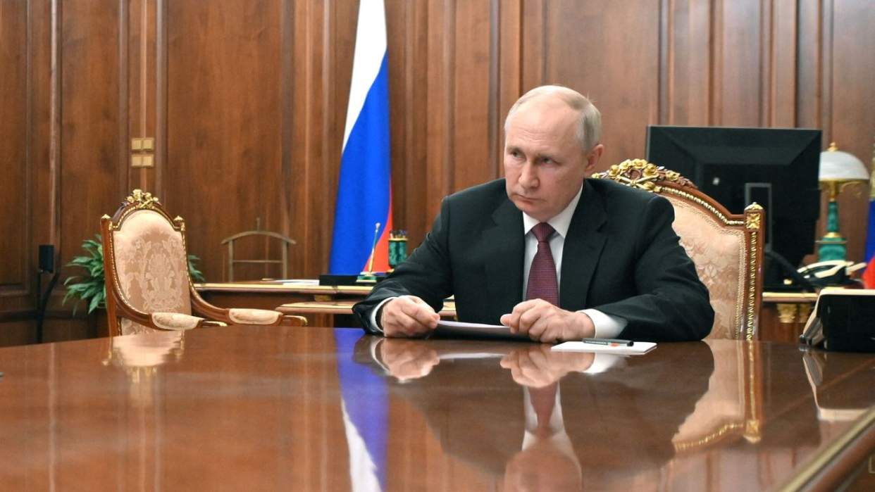 Putin acusa a EEUU y sus aliados de “echar leña al fuego” en Ucrania