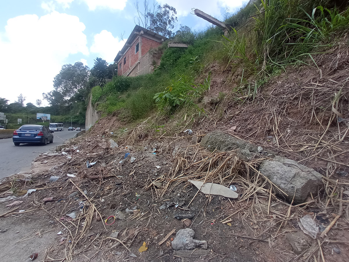 “Ese talud sigue siendo un peligro para los conductores”