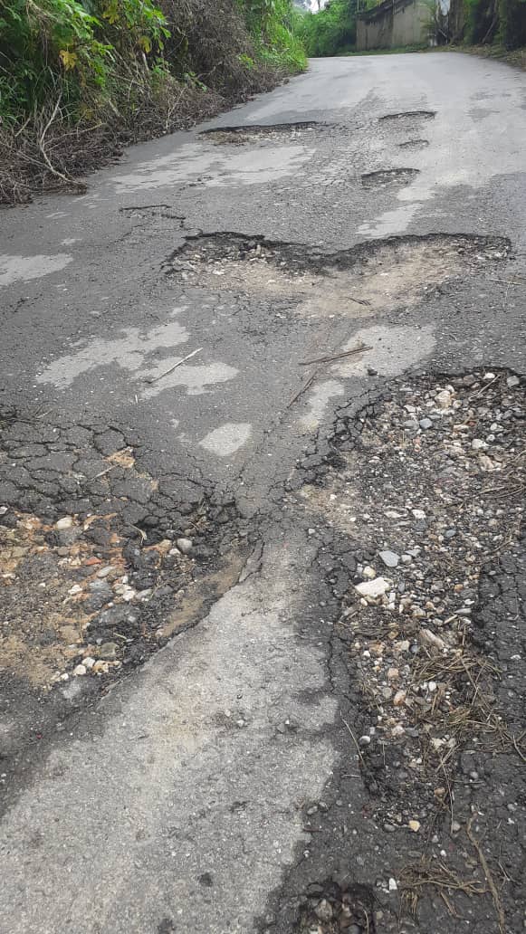 Vía entre Cerro Alto y El Peñón está destruida