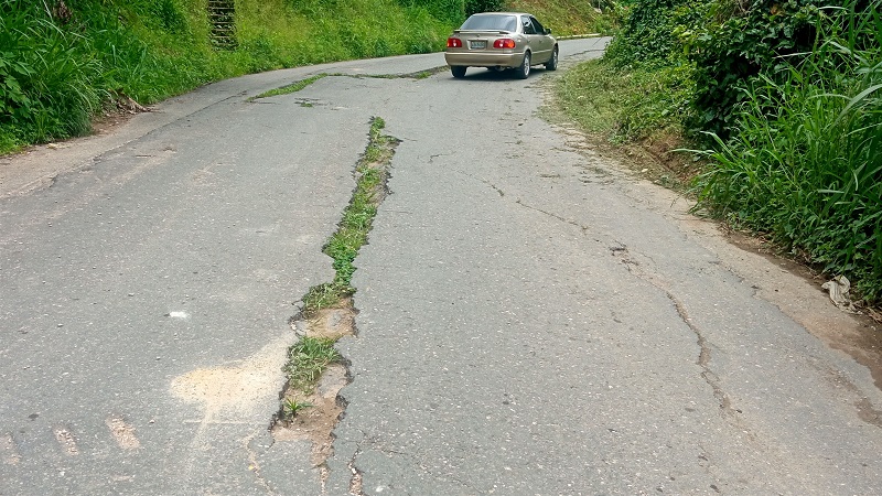 Claman por reparación de la vía hacia El Trabuco