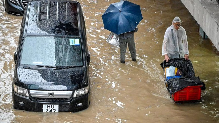 Un muerto y 110 heridos dejan inundaciones en Hong Kong