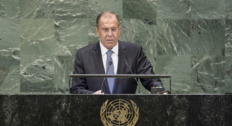 Lavrov asegura que Rusia está lista para negociar pero que no aceptará un alto el fuego