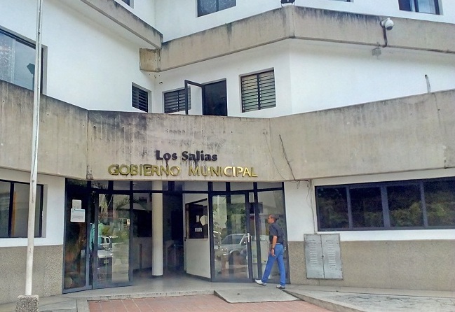 Denuncian a Alcaldía de Los Salias por cobro ilícito de impuesto