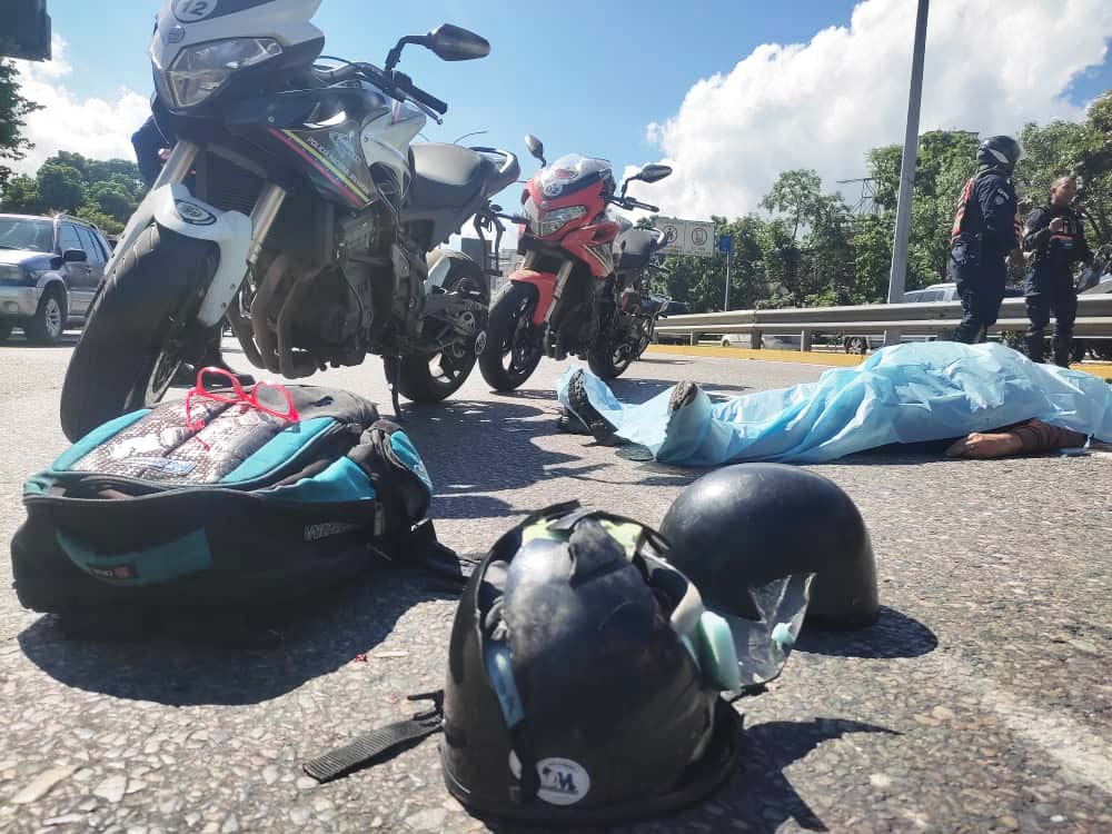 Madre e hijo mueren en accidente de tránsito