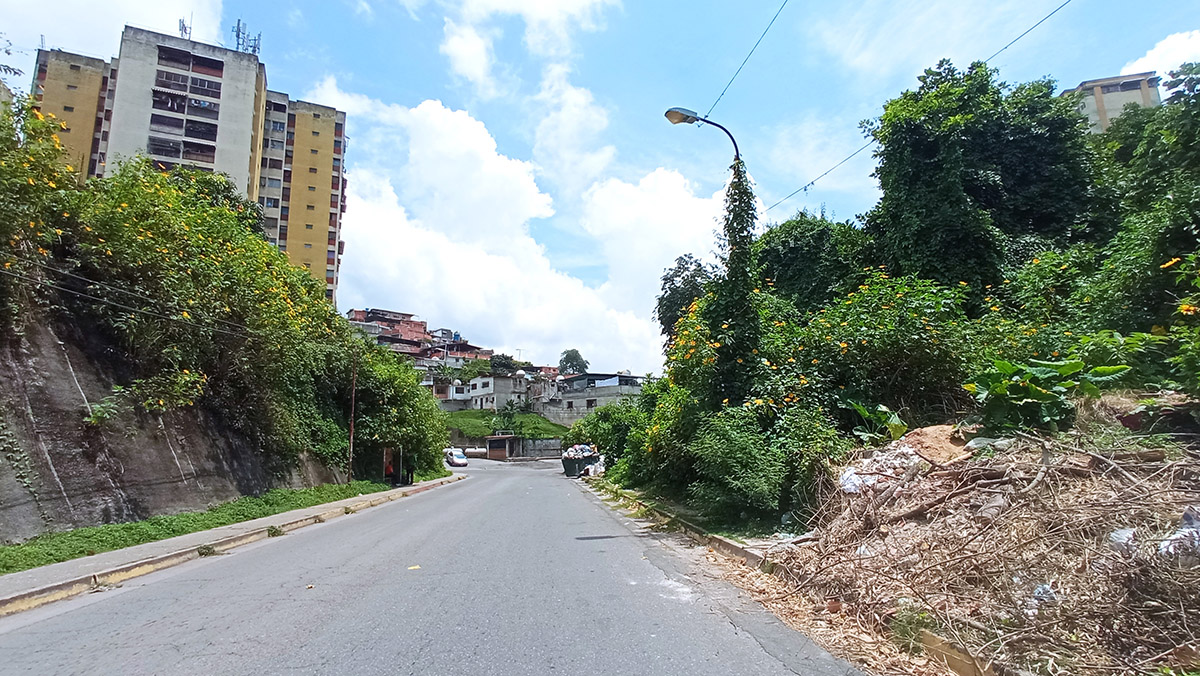Reclaman mejoras en alumbrado de la Páez con Bolívar