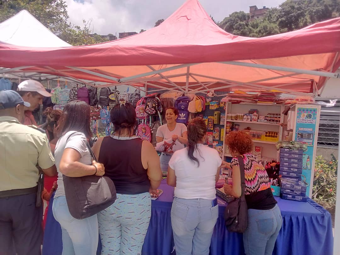 Frente Textil elabora uniformes escolares