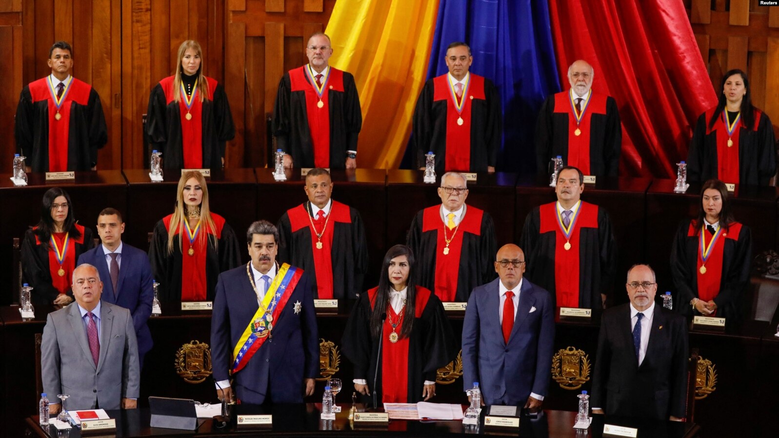 Venezuela fija para 3 de diciembre referendo sobre territorio en disputa con Guyana
