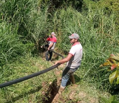 Sustituyen 60 metros de tubería en San Antonio