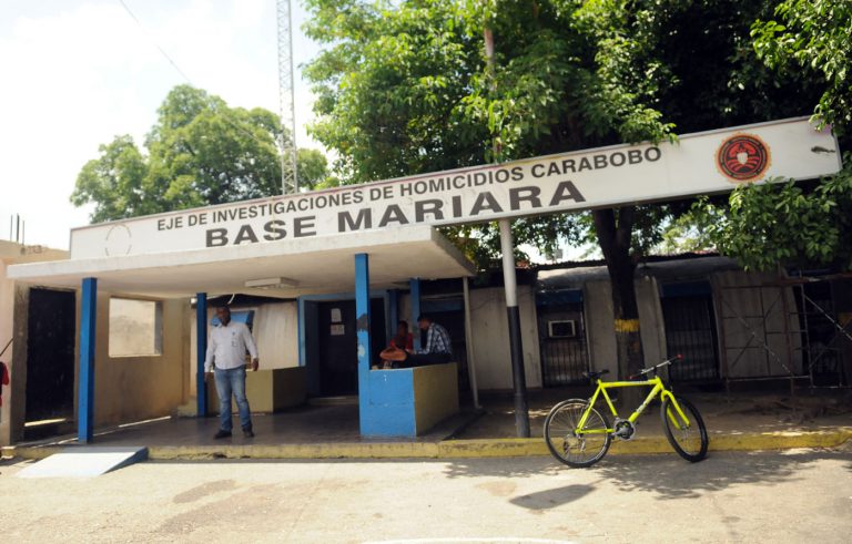 Acribillan a hombre de 50 tiros