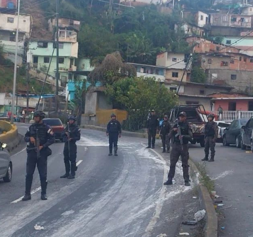 PNB tras la pista de bandas de la Panamericana