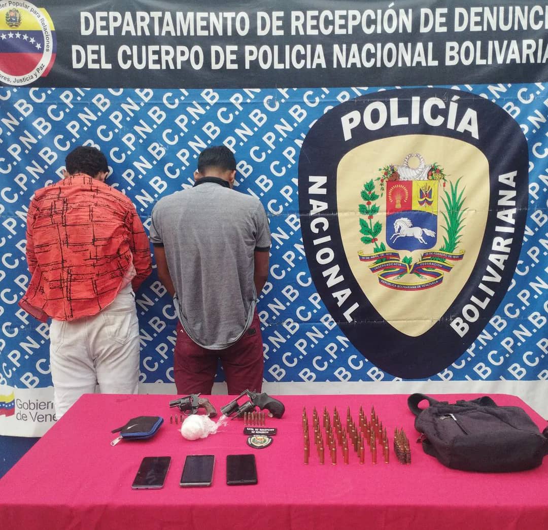 Privados de libertad “El Portugués”y “el Cachorro” por armas y drogas