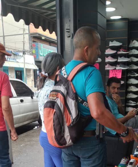 Tequeños despiden temporada navideña y se preparan para carnaval