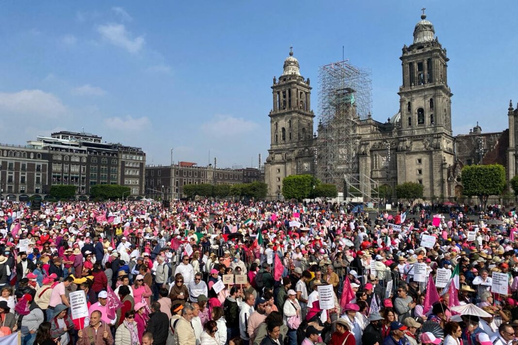 Mexicanos marcharon por la democracia este 18-Feb