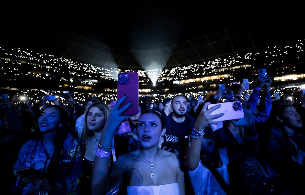 Fans de Maluma de Los Teques dicen que su show fue un éxito