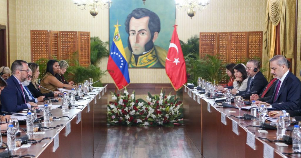 Venezuela y Turquía acuerdan llevar el comercio bilateral a $3.000 millones