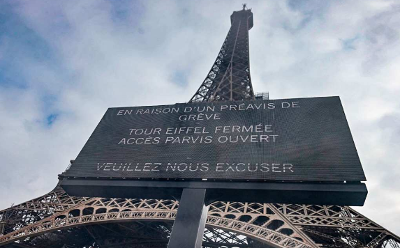 Torre Eiffel cierra por una huelga