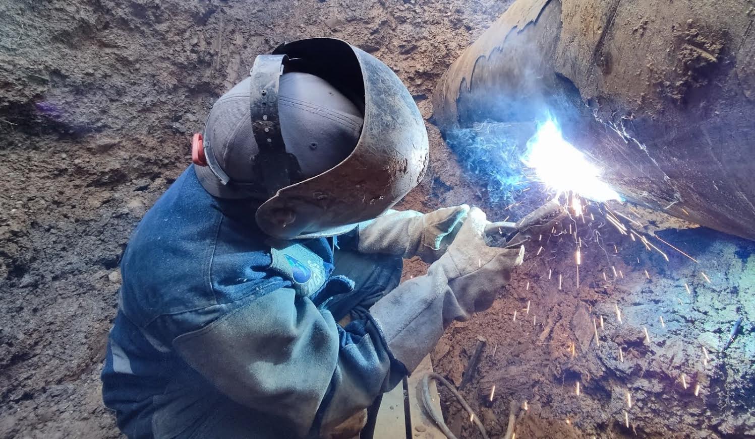 Reparado bote de agua en José Manuel Álvarez
