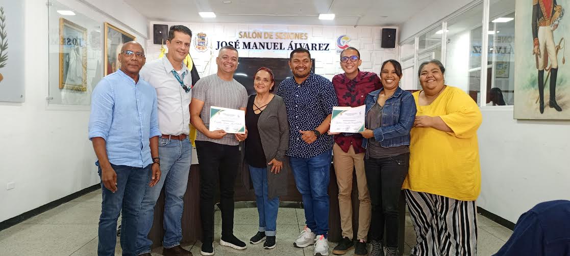 Ediles carrizaleños exaltan labor educativa de la UNESR