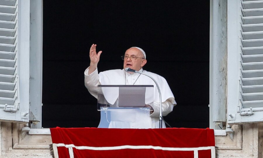 Papa Francisco suplica por un cese al fuego y “acceso seguro” a la ayuda en Gaza