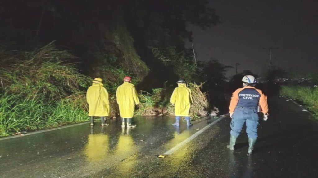 Lluvias en Táchira afectaron carreteras y arterias viales