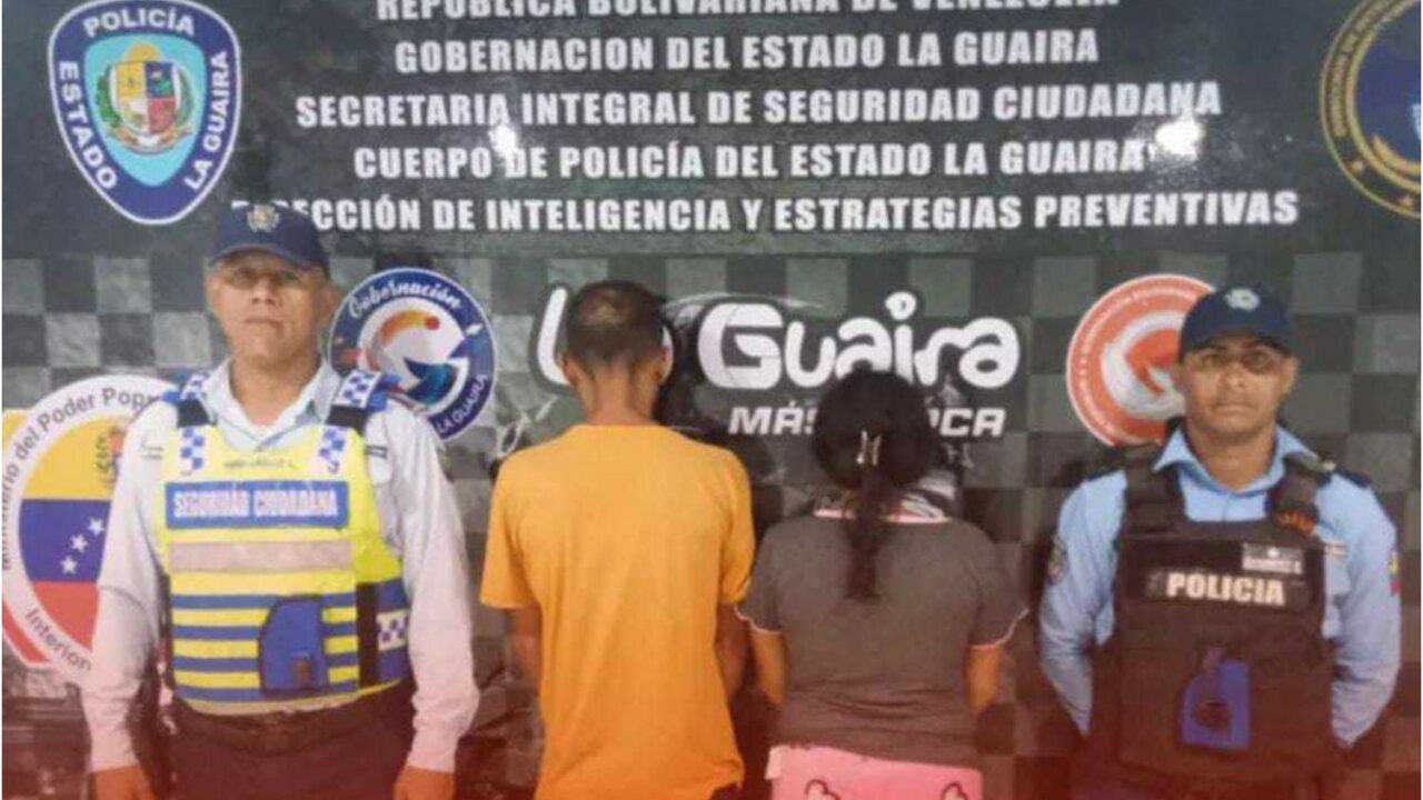 Abusaba de su hijastra mientras la mamá veía