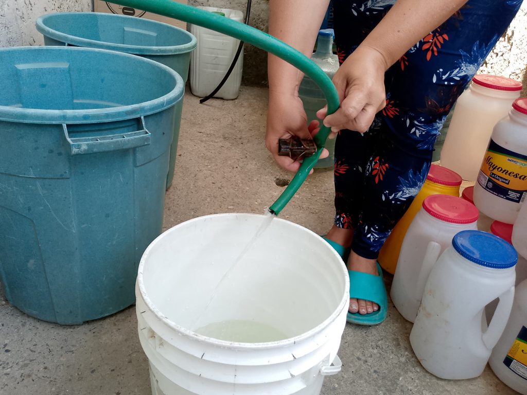 Acumulan un mes sin agua en San Pablito