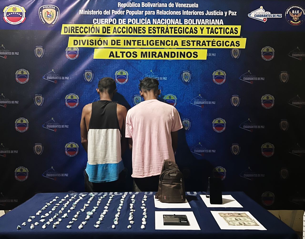 Dos privados de libertad por tráfico de drogas