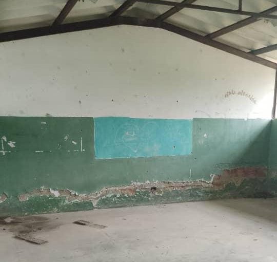 El deterioro causa estragos en liceo de Tácata