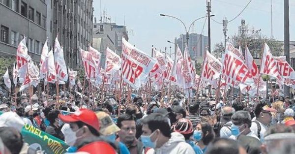 Gremio magisterial peruano ratifica llamado paro