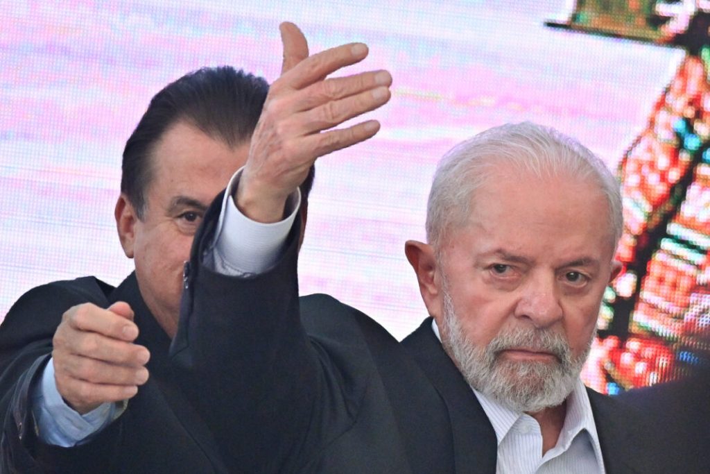 Lula anuncia medidas de apoyo para 200.000 familias afectadas