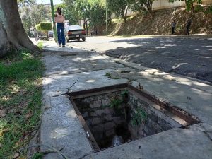 Alcantarilla-av-Bolívar