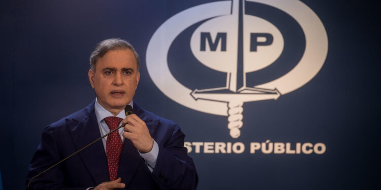 Fiscalía emite orden de aprehensión contra Leopoldo López y Julio Borges